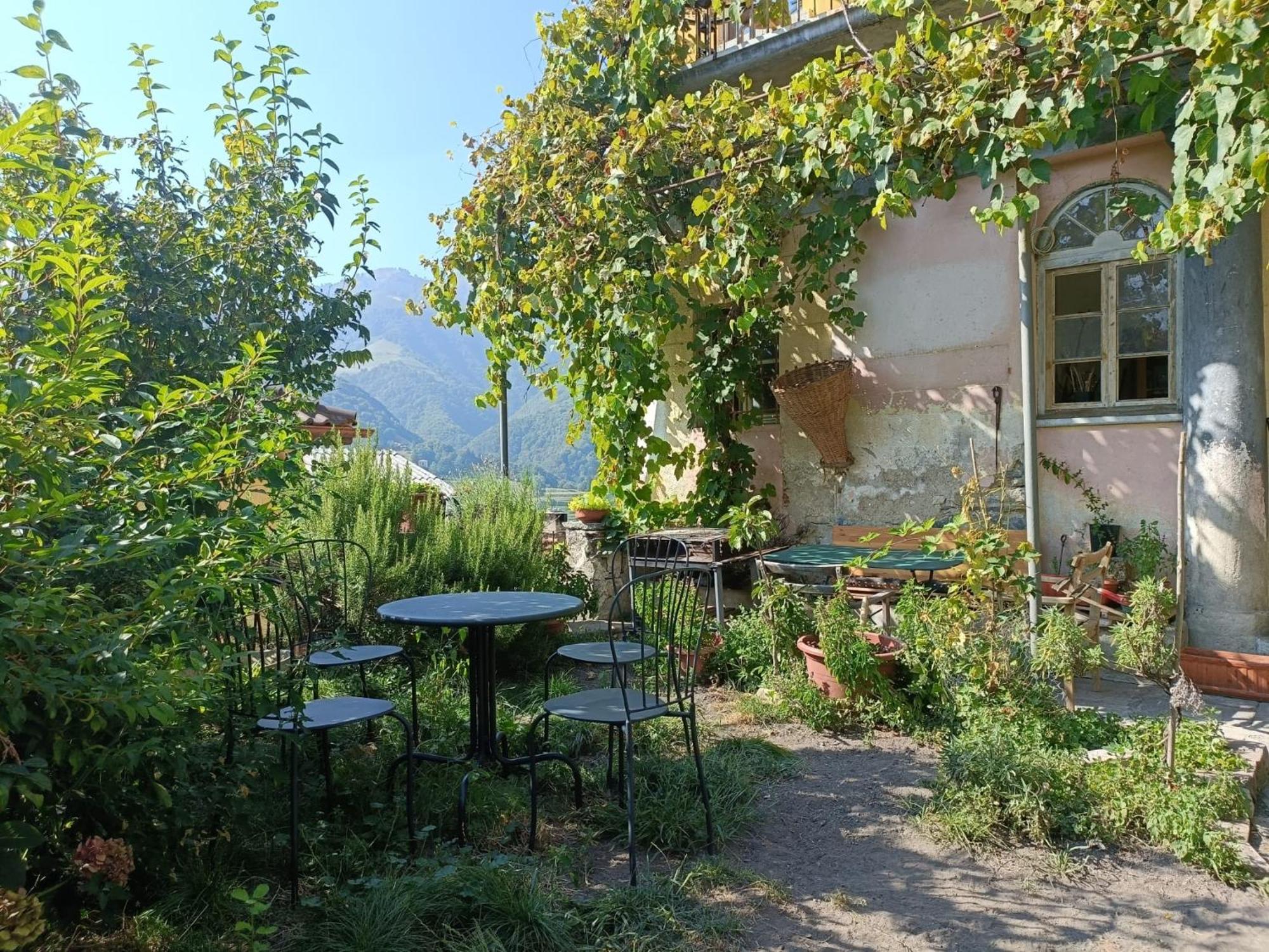 Bed and Breakfast La Capinera à Muggio Extérieur photo